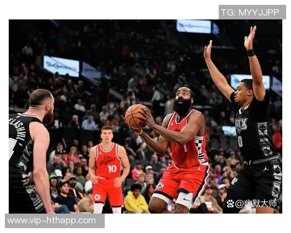 快船收官战迎战勇士比尔邓恩小琼斯科比布朗祖巴茨联手出击